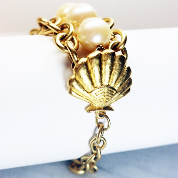 ⚜️ Rare Vintage Givenchy Bijoux Pearl & Gold Seashell Link Adjustable Bracelet ✨ - Picture 13 of 16